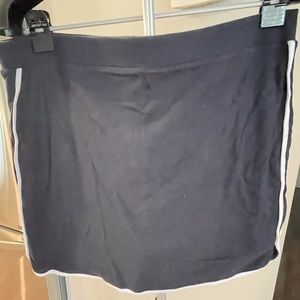 Jones NY size XL navy skort